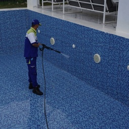[SPC] Swimming Pool Cleaning
